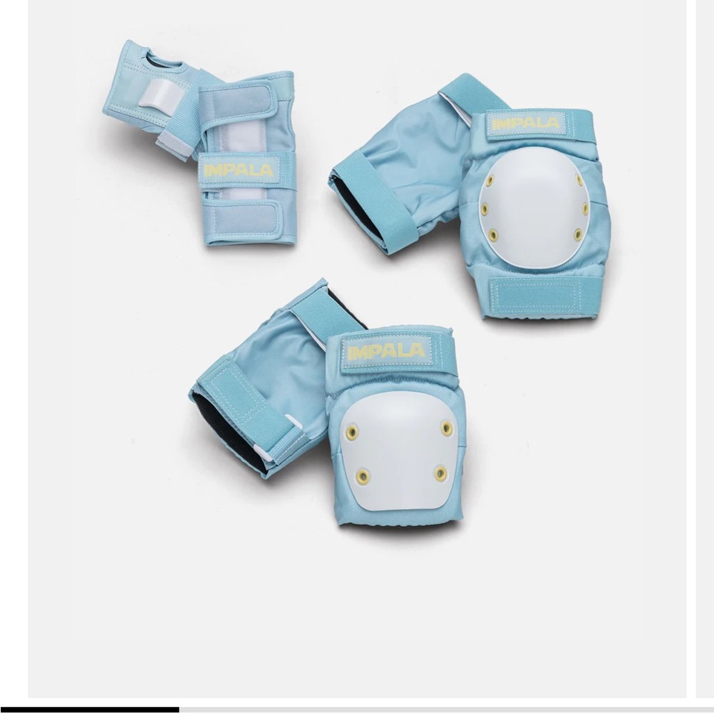 Impala rollerskate Knee pads, elbow pads and wrist pads. Never worn. Size small